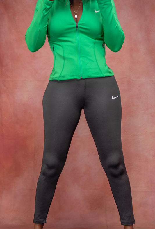 ENSEMBLE  DE SPORT